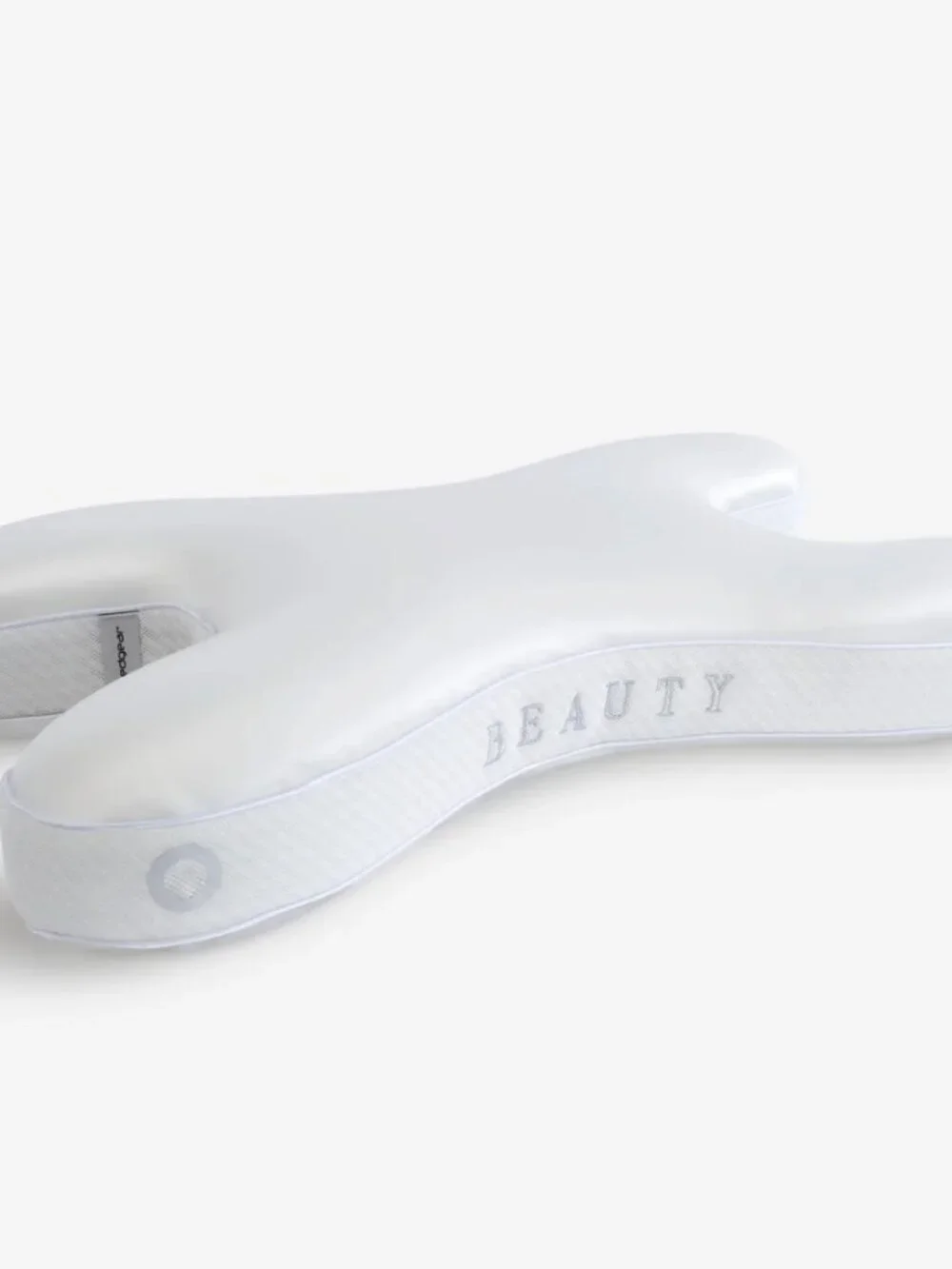 NWT bedgear Beauty Performance Pillow Hyper Silk